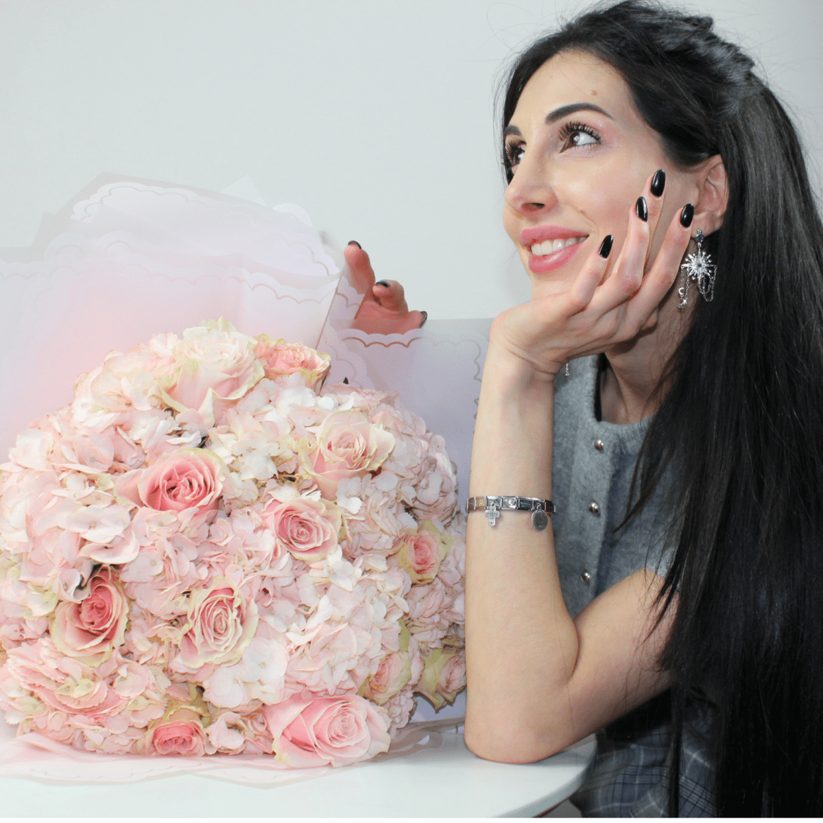 Flower Bouquet "On the Pink Cloud" with Premium Hydrangeas&Roses - My Queen