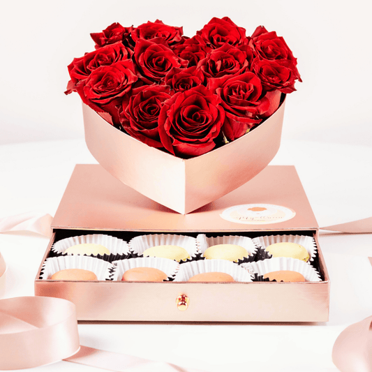 Red Paris | Flowers and macarons Surprise Gift Box - My Queen