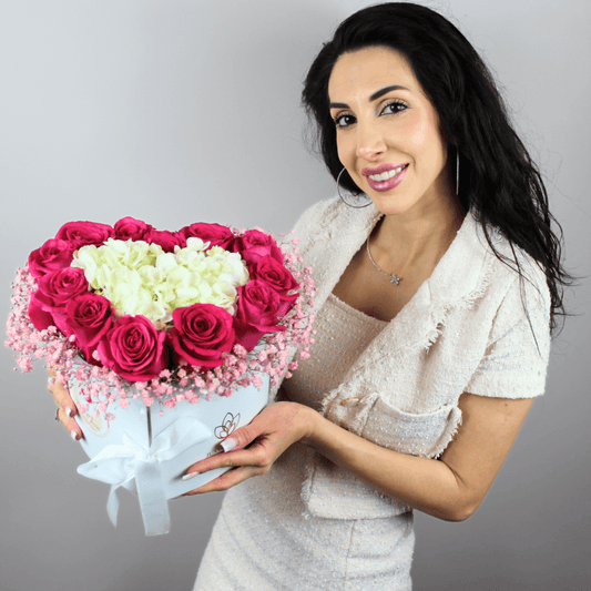 She's lovely | Surprise flower box with strawberries in chocolate - My Queen